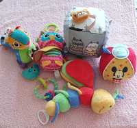 Zabawki  z materialu dla niemowlaka
