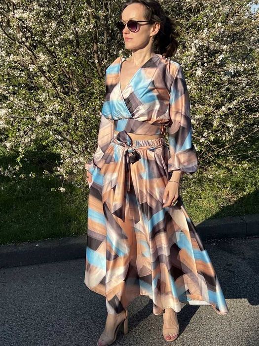 Nowa włoska Spódnica + Bluzka damska Rozmiar Uniwersalny