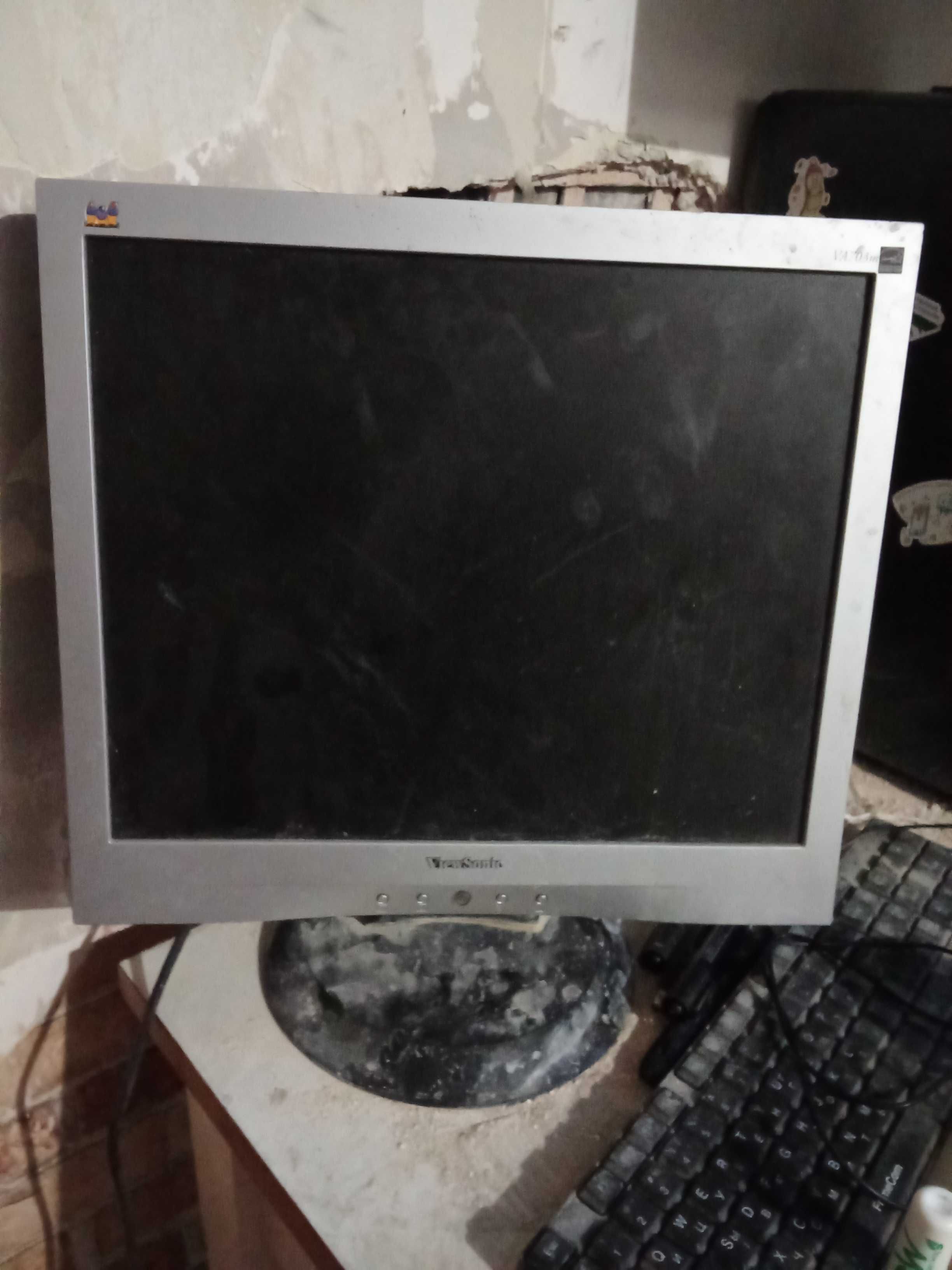 Монитор ViewSonic Va703M