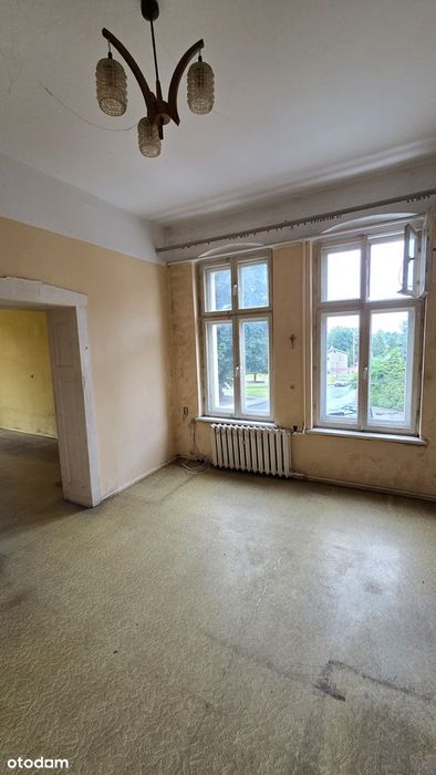 Przestronne 2-pokojowe + kuchnia mieszkanie w dobrej lokalizacji