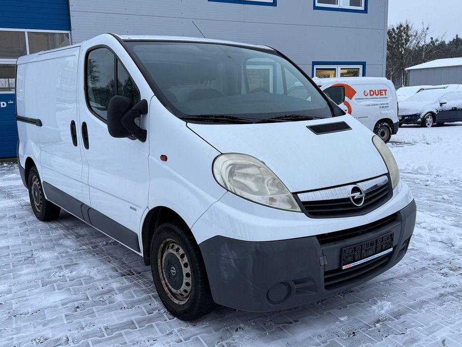 Opel Vivaro 2.0cdti  z Niemiec bezwypadkowy