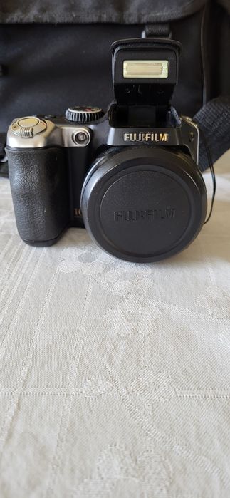 Fujifilm FinePix S8100fd