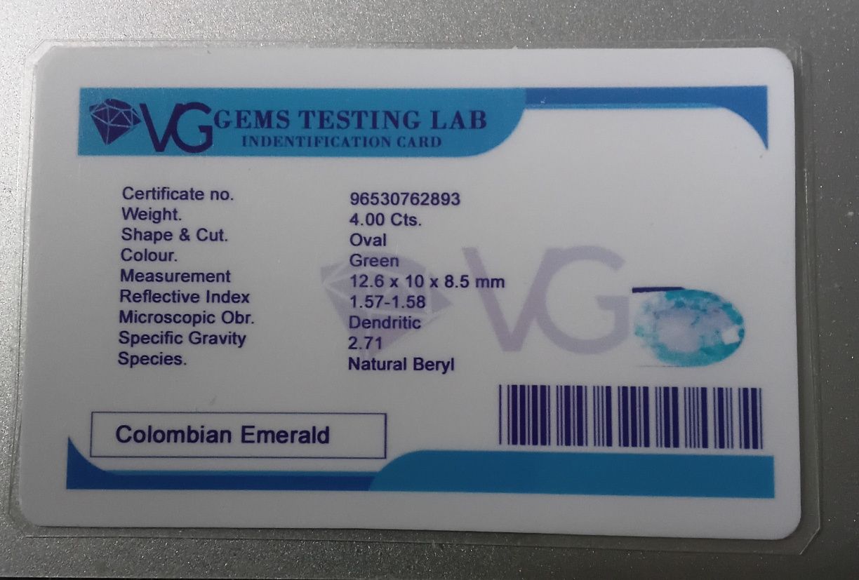 Fio em prata 925 com esmeralda natural, acompanhado de certificado