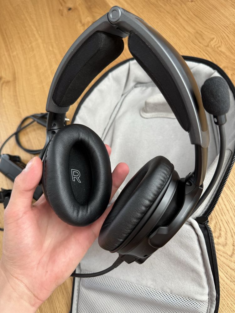 Słuchawki lotnicze BOSE A30 z Bluetooth podwójna wtyczka