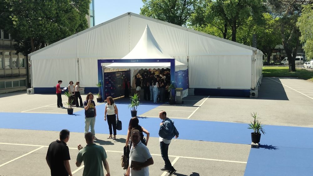 Tendas 2 Águas e Cónicas