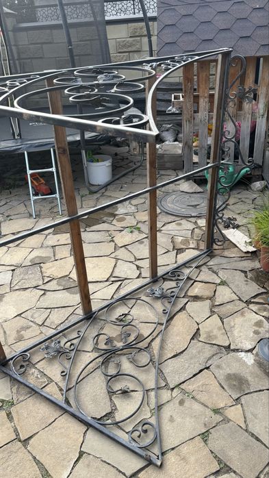 Продам дашок над вхідними дверима!