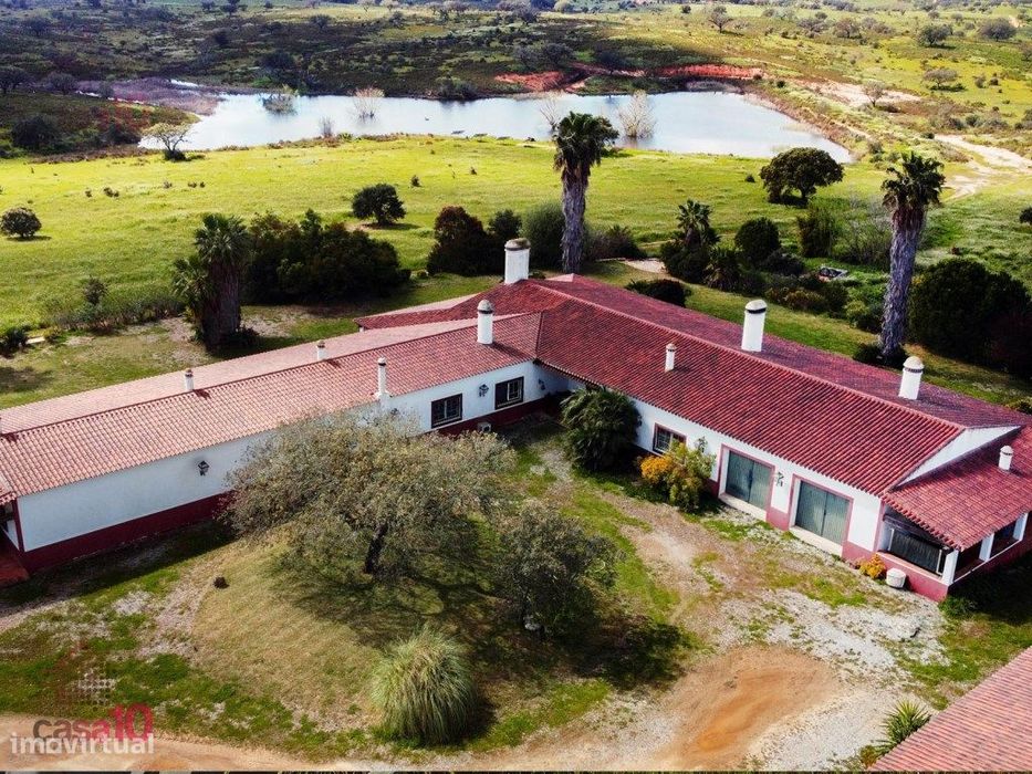 Vende-se magnífica Herdade em Vila Nova de S. Bento- Serpa