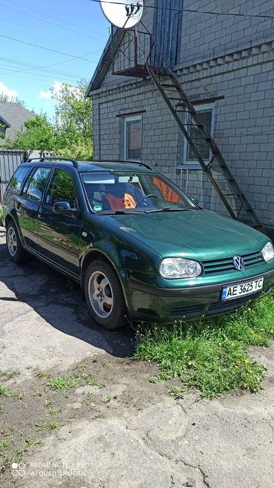 Продам Wolvagen golf 4 универсал