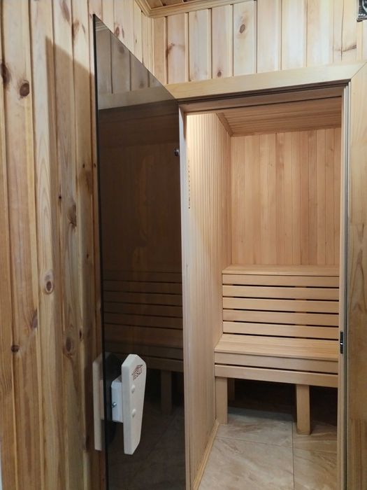 Стильний, розкішний будинок в с. Бездрик