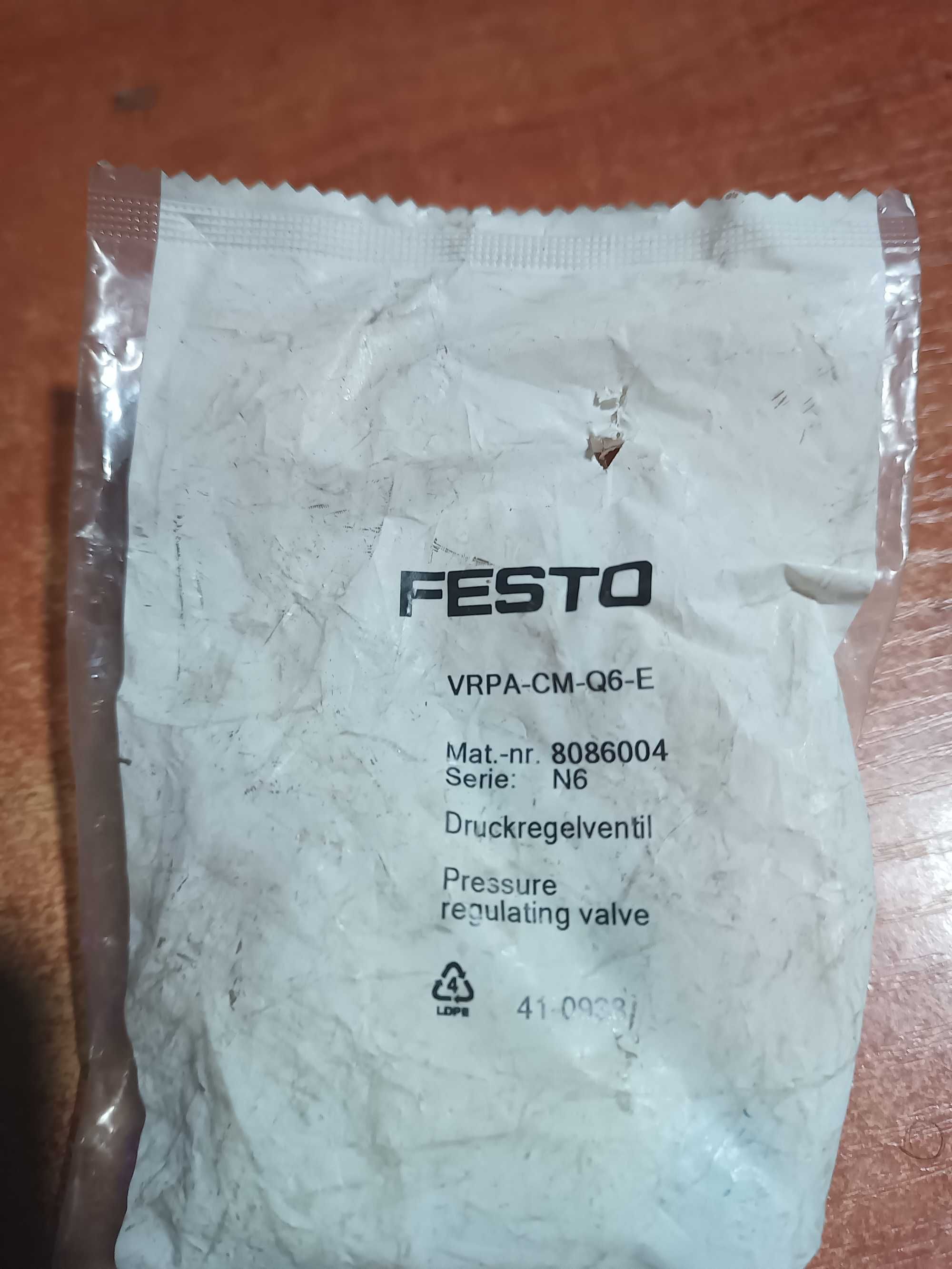 Festo Regulator ciśnienia VRPA-CM-Q6-E