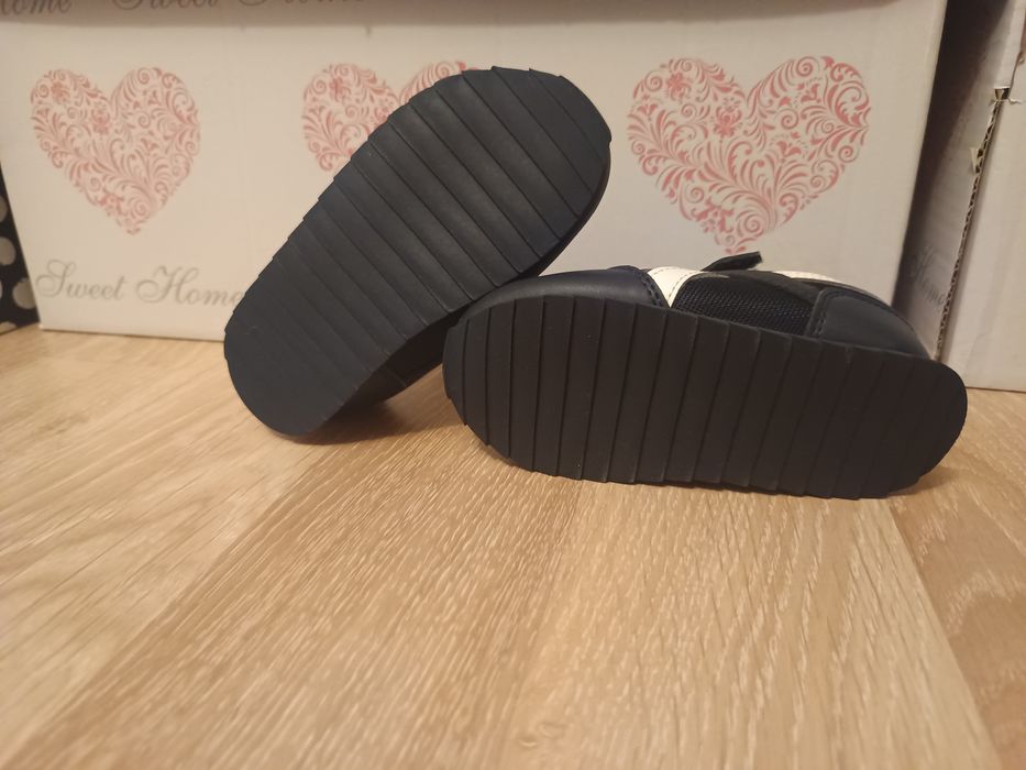 Adidasy Reebok roz. 23.5