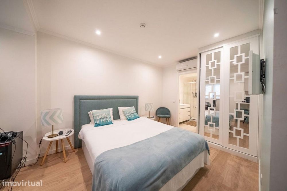 756018 - Quarto In Suite, Copa, Frigorifico...