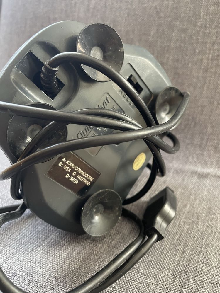 Quickshot Python 1 sprawny joystick Atari Commodore Amstrad MSX Sega