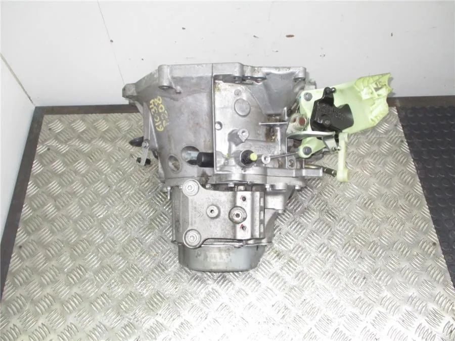 Caixa de Velocidades Peugeot 208 / DS3 1.6Bluehdi 20ET31 em Stock