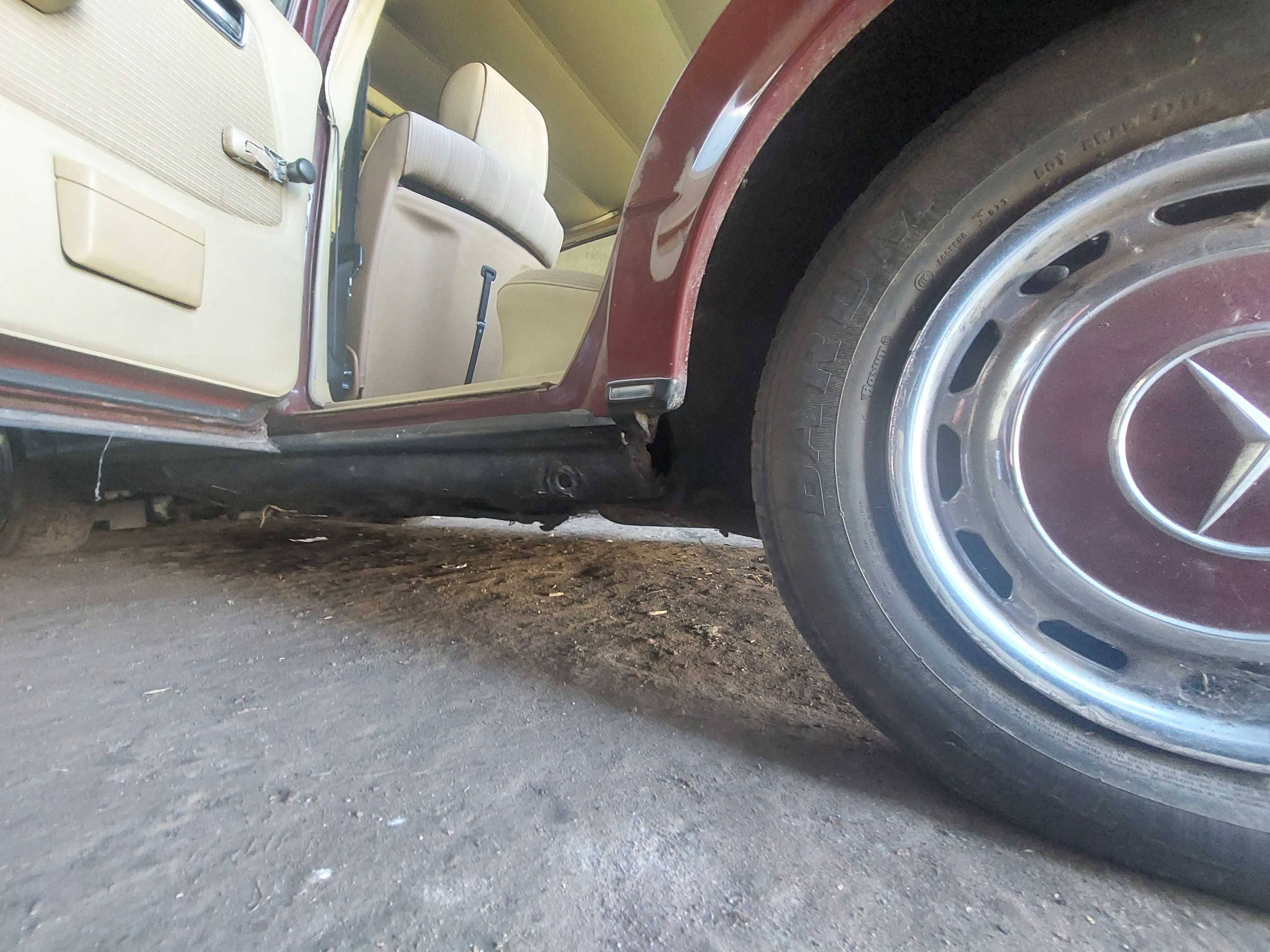Mercedes W123 2.0 Benzyna 1983 r .