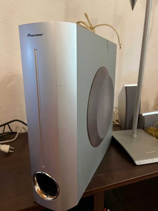 6 Colunas Pioneer e 2 suportes da Napofix.