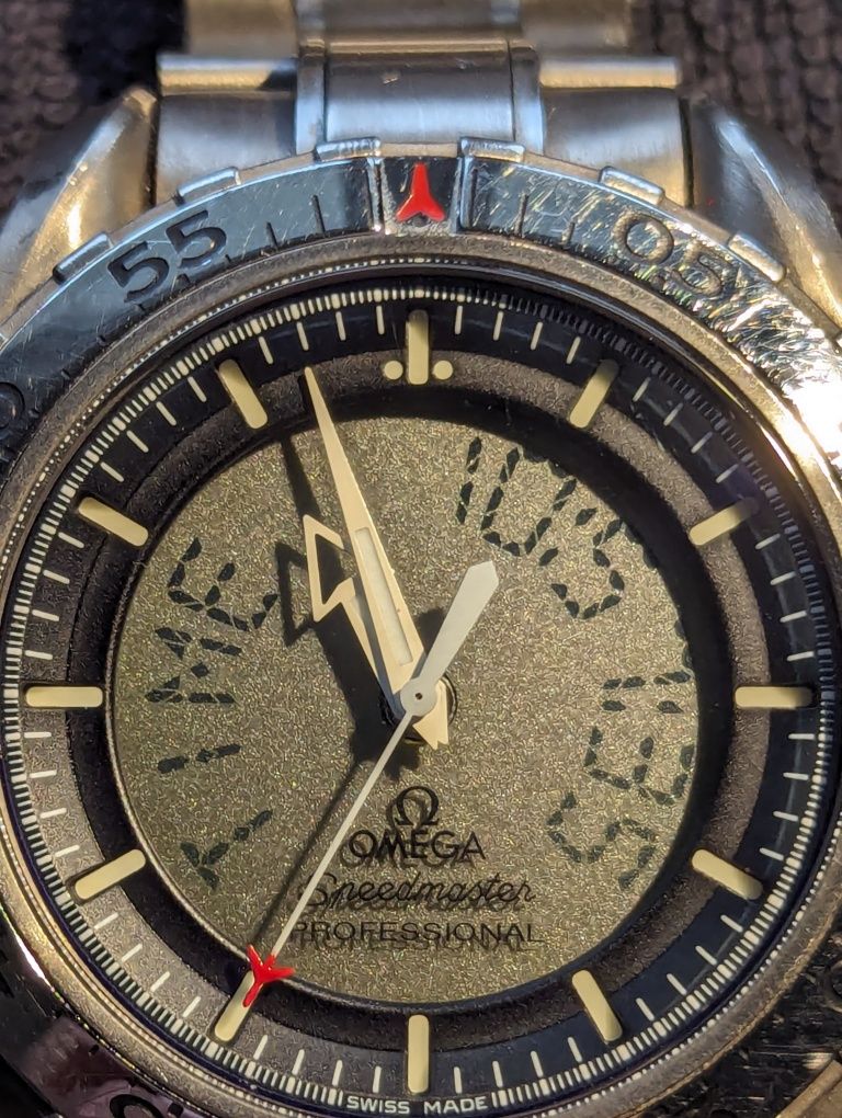 Relógio OMEGA Speedmaster Mars Mission X33