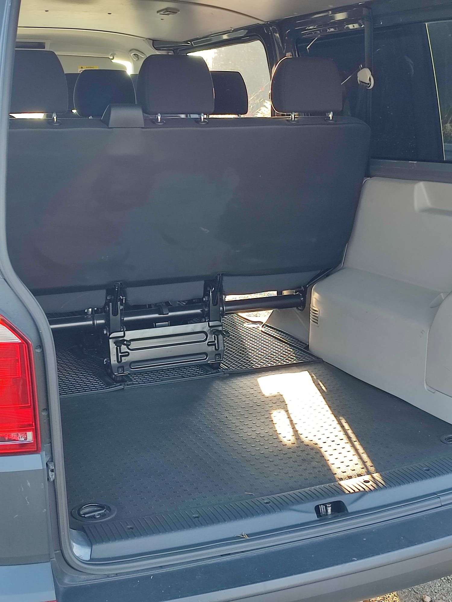 Volkswagen Transporter T6 Long 9 osób