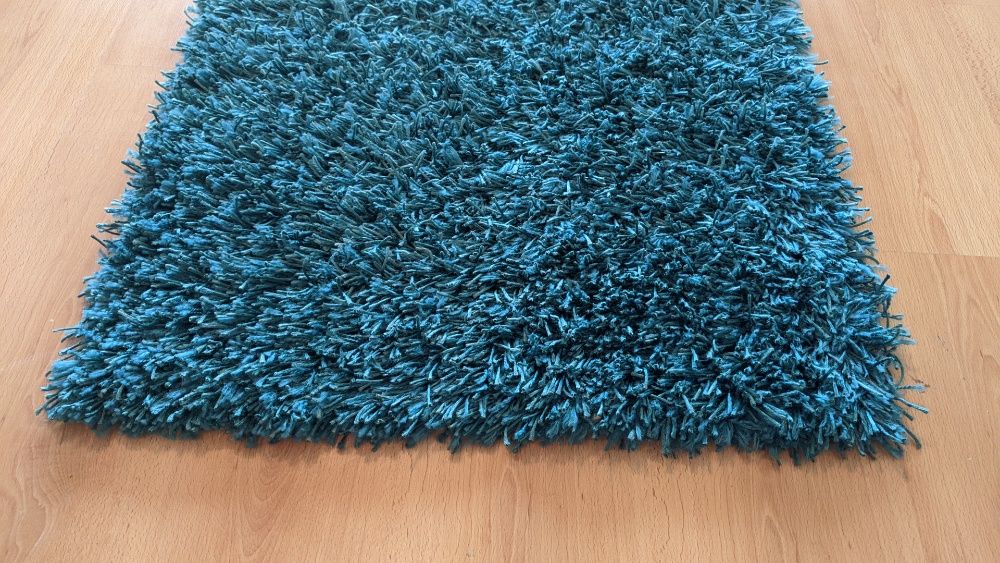 Decoração Quarto: Tapete Azul Petróleo