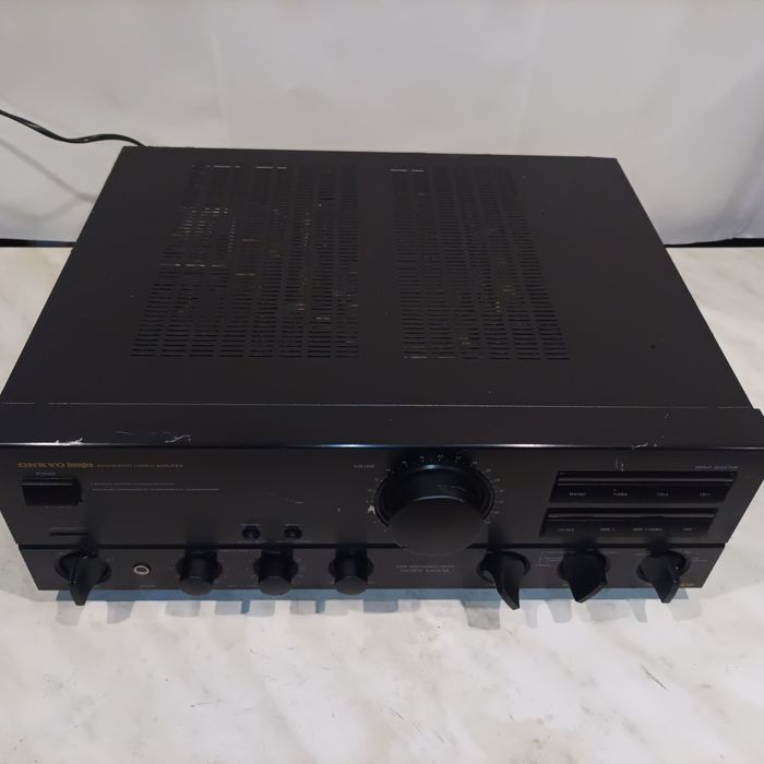 Onkyo integra A-8650