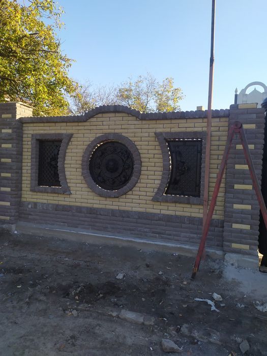 Каменщик выполнит работы