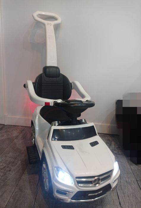 Samochodzik pchacz skóra Mercedes 4w1 GL63 bujak