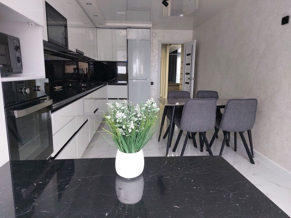 Оренда 2кім. в елітному ЖК Юнона вул.С.Бандери 36