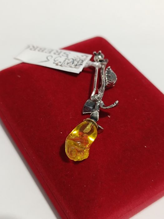 Srebrna broszka liście i róża z cytrynowego bursztynu, srebro 925
