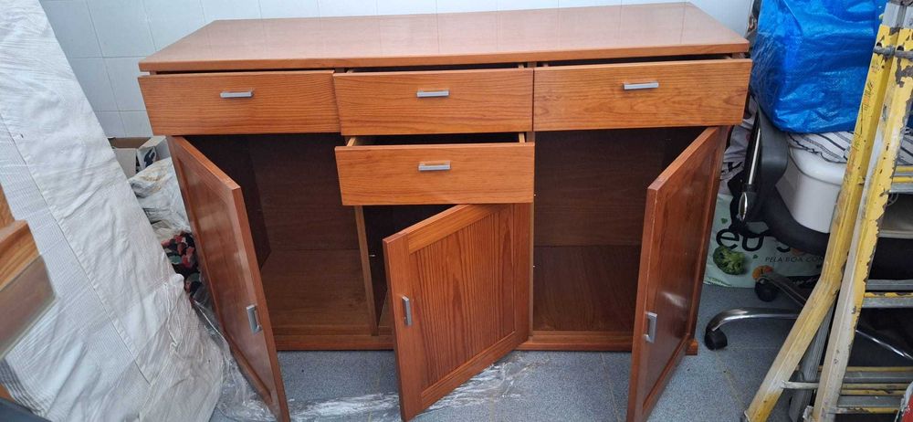 Aparador em cerejeira