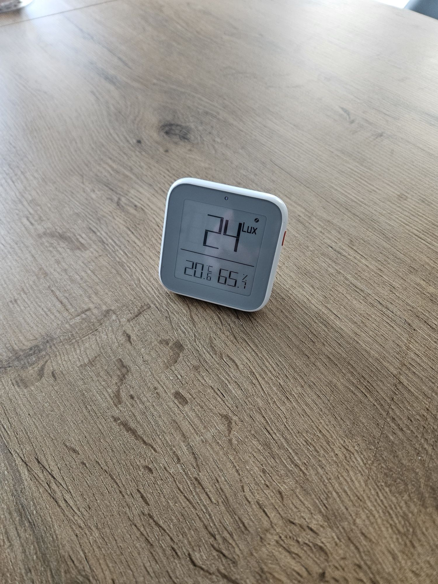 TUYA Czujnik temperatury  wilgotności  światła ZigBee
