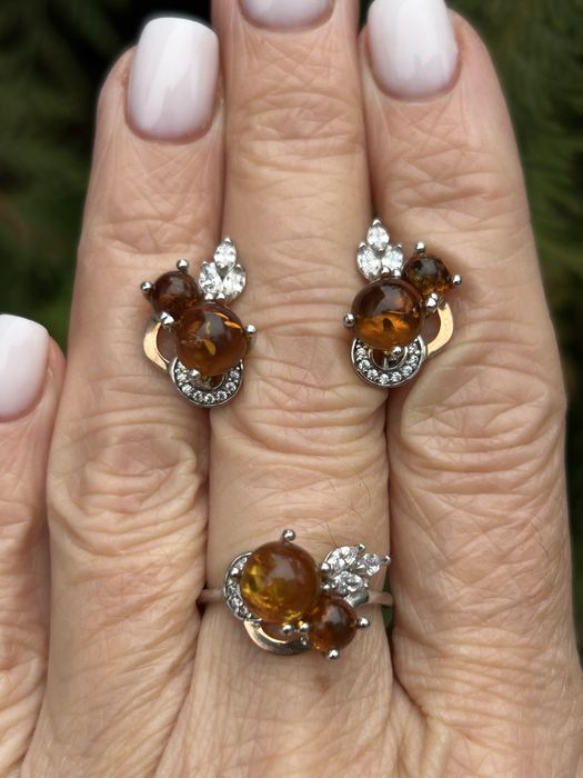 Новий срібний набір з золотом і натуральним бурштином