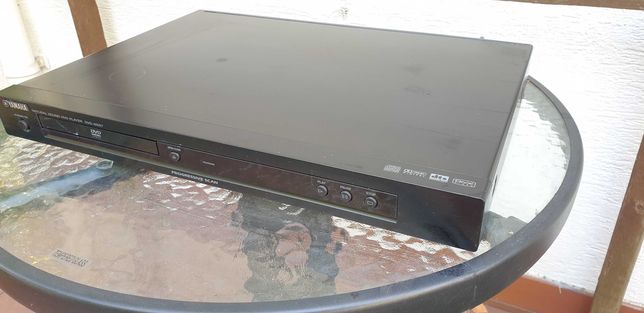 YAMAHA RX-DVD player S557