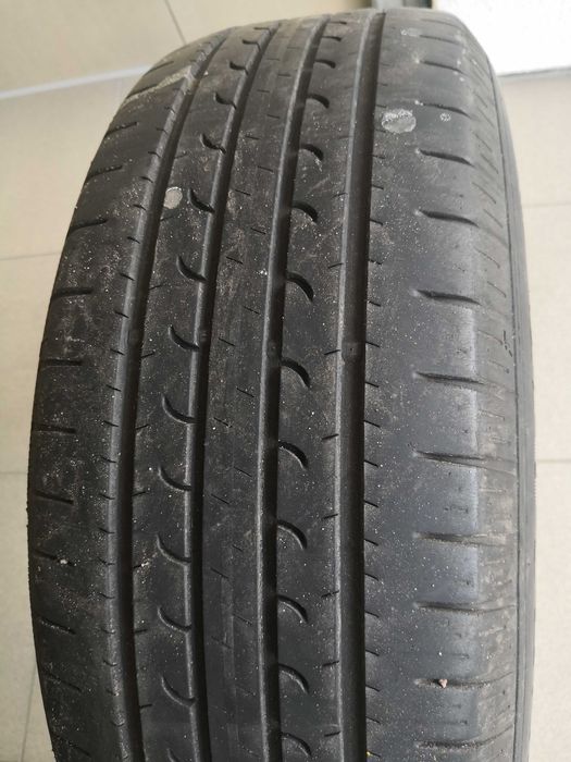 Гума літня Goodyear EfficientGrip 215/60 R17 96H SUV 4X4 комплект