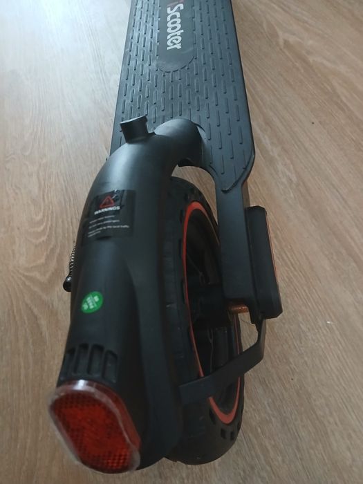 Totinete elétrica i9 como nova