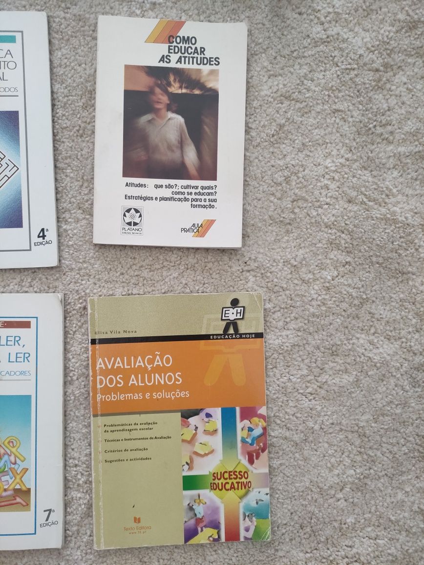 Livros de educação ( alguns esgotados)