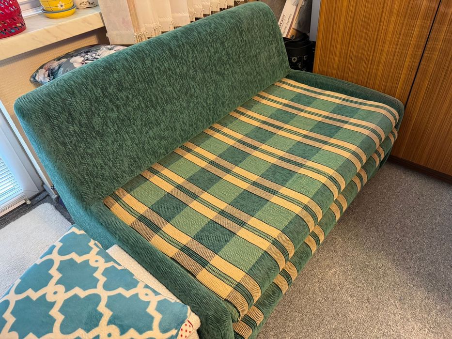 Sofa / Kanapa / Tapczan