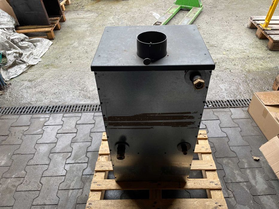 Piec koza kominek z płaszczem wodnym B22 E 22 kW PADOVA E - II Gatunek