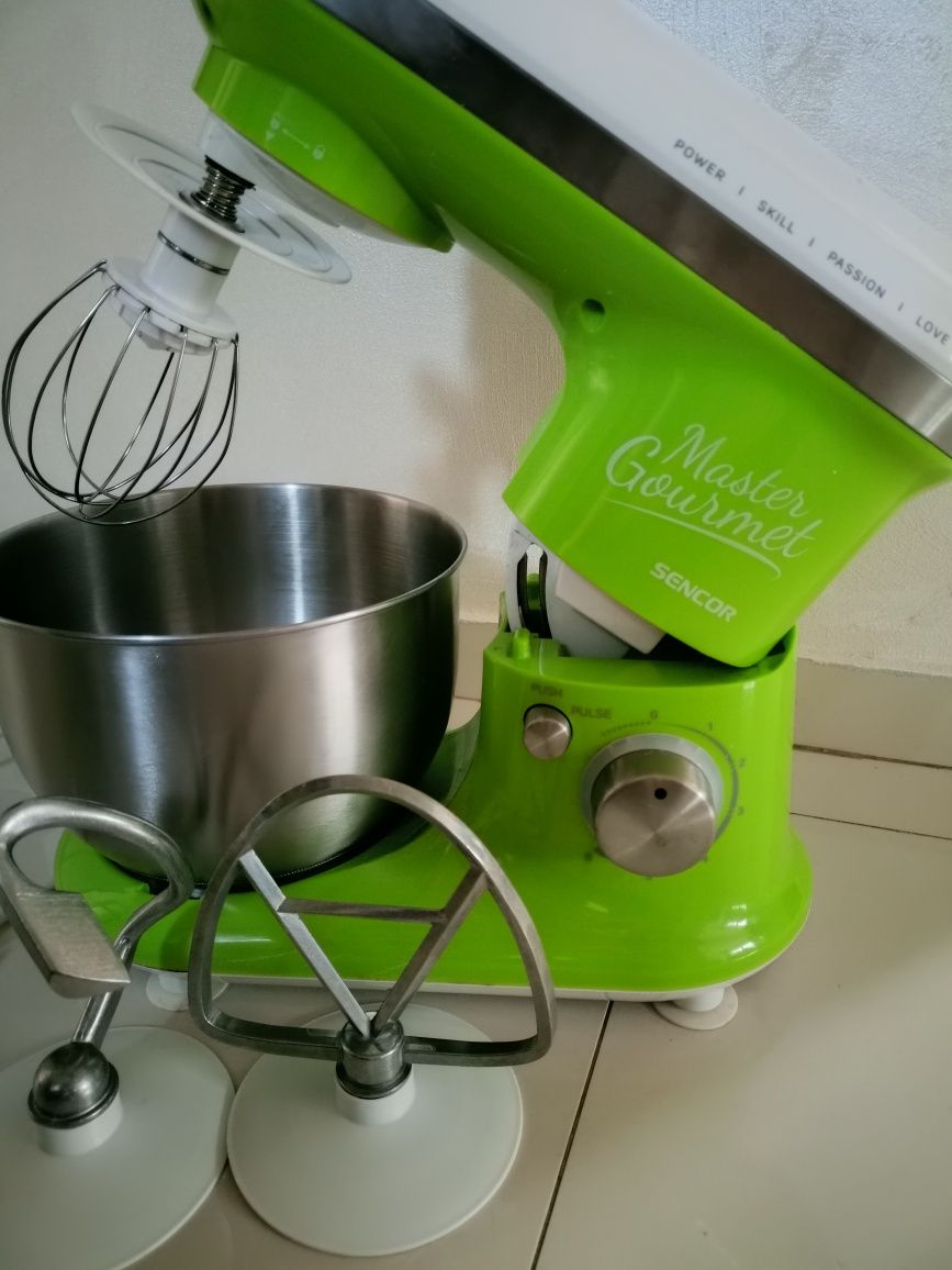 Robot kuchenny mikser