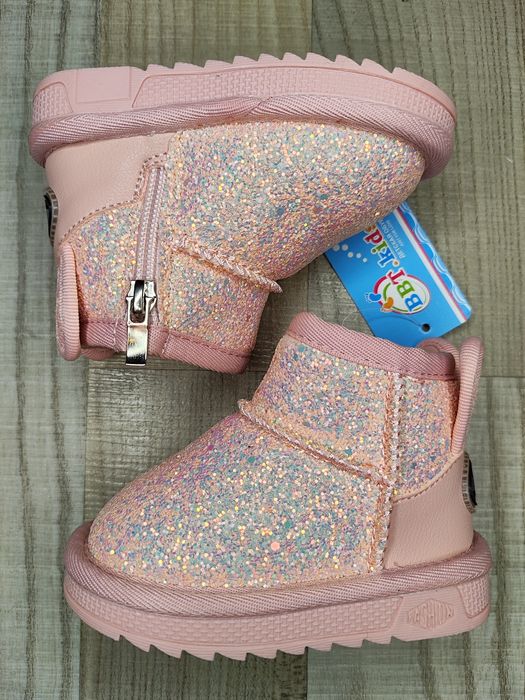 Теплі уги для дівчинки