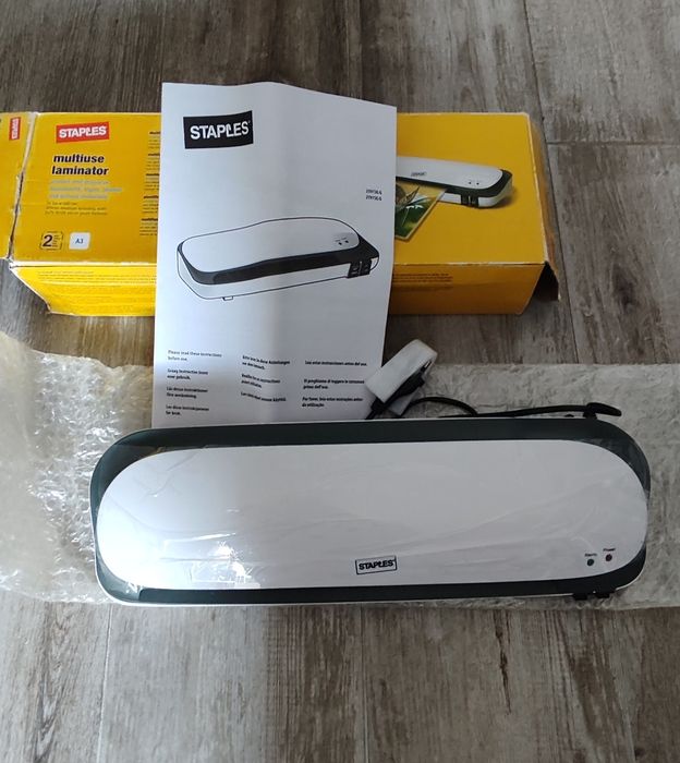 Plastificadora staples
