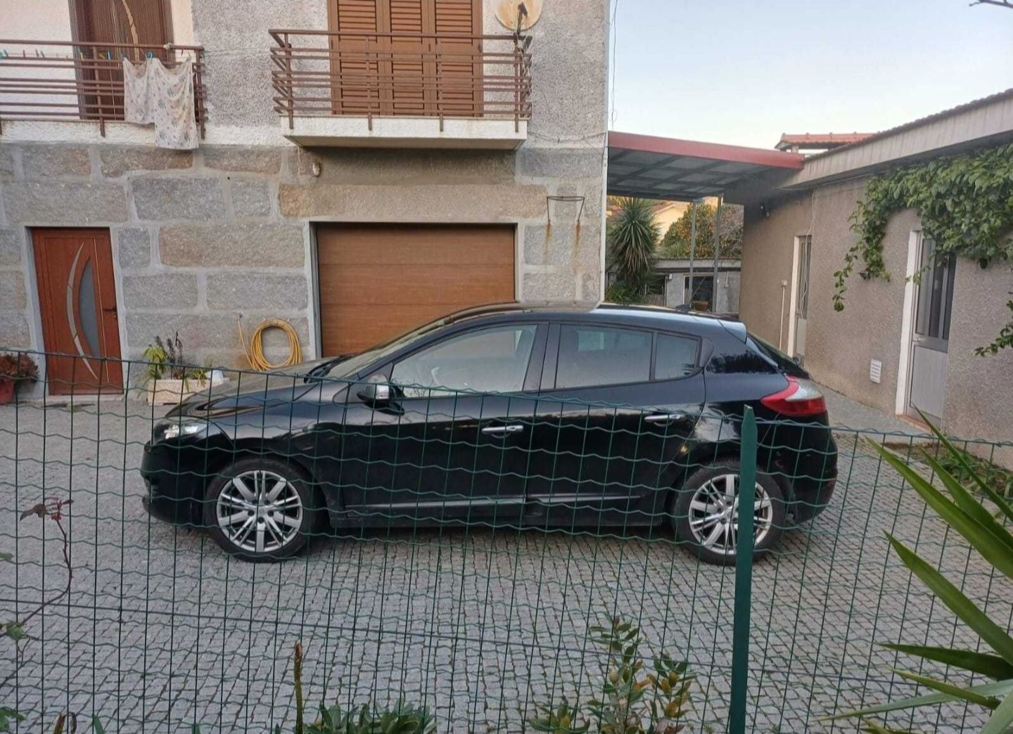 Renault megane 3 GT line 1.5Dci 110 cv
08/20132
GPS
Bluetooth
Sensores