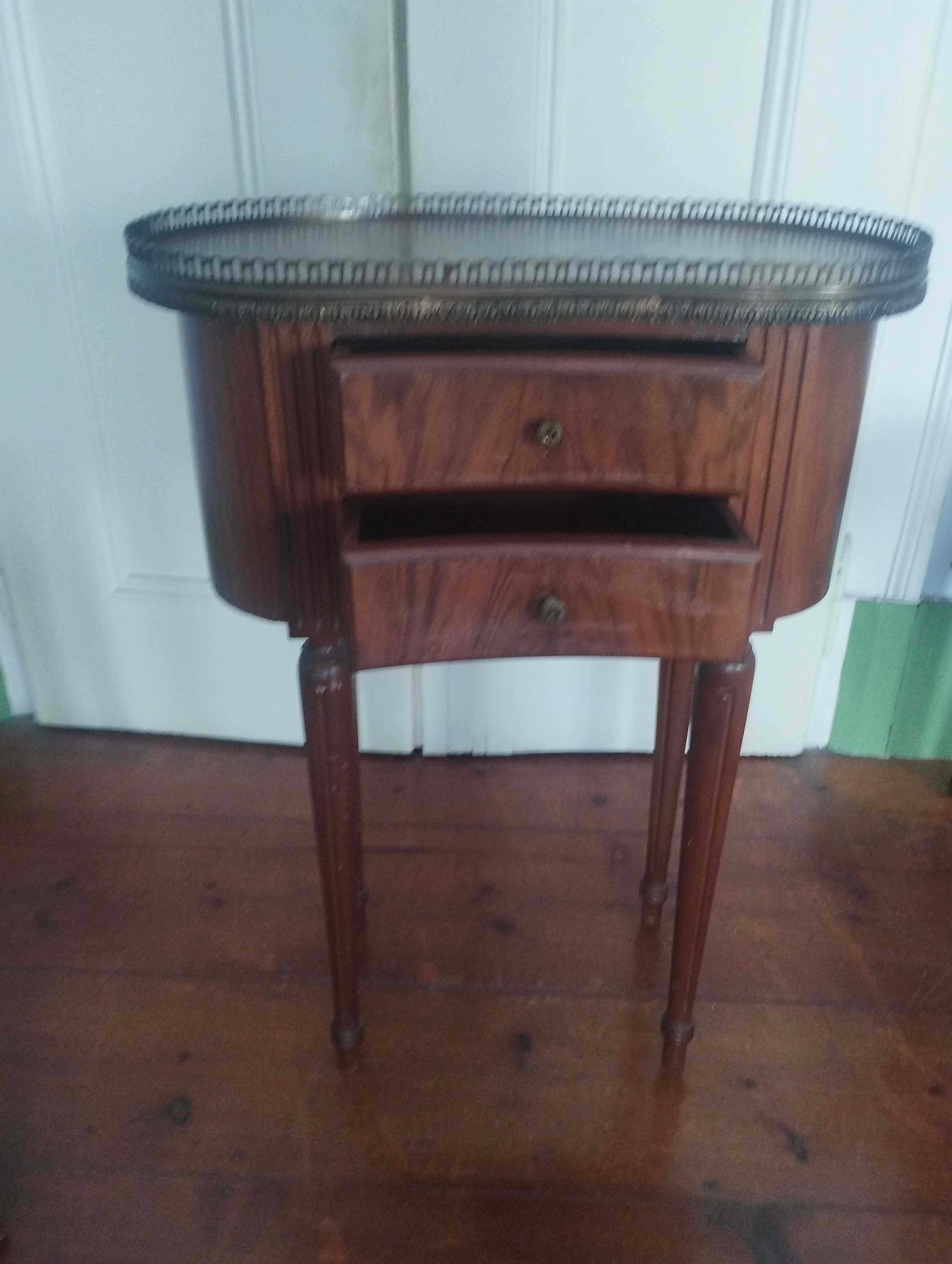 Mesa de Apoio Vintage - Modelo: Feijão