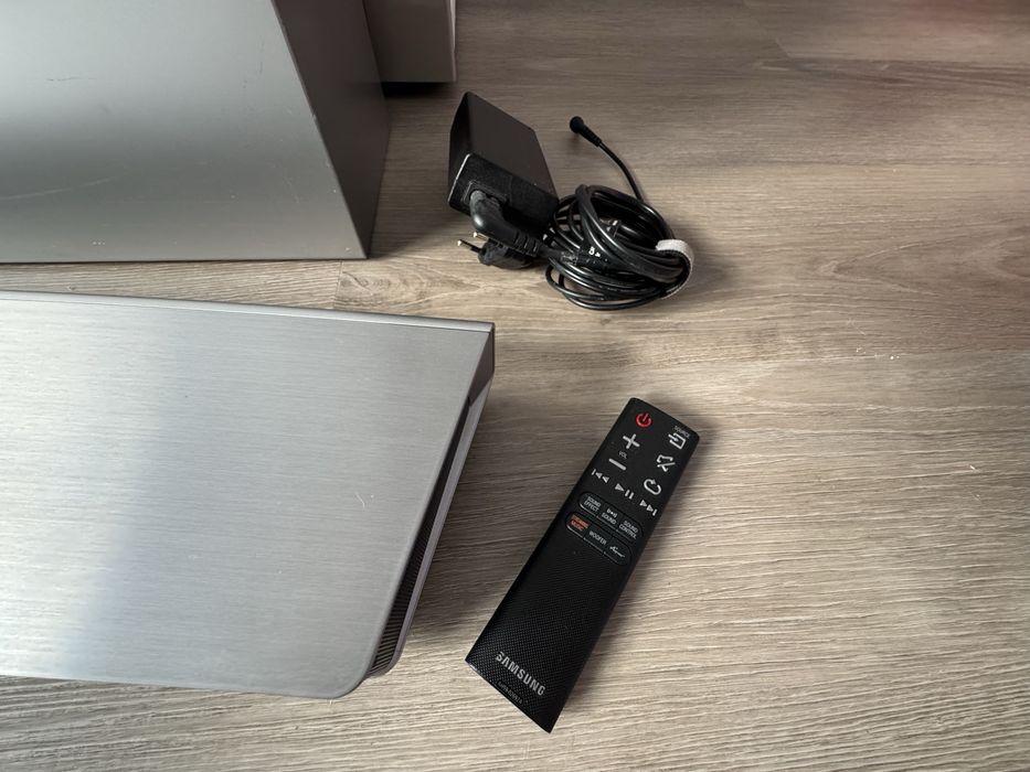 Soundbar + Subwoofer Samsung HW-J7501/ZF
