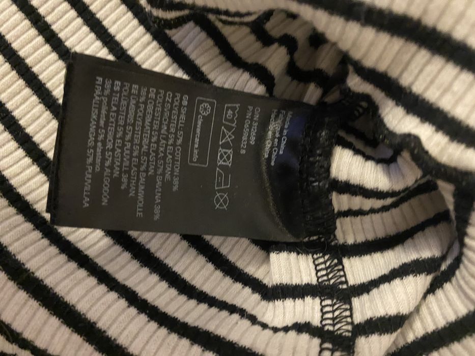 Bluzka crop top odkryte ramiona