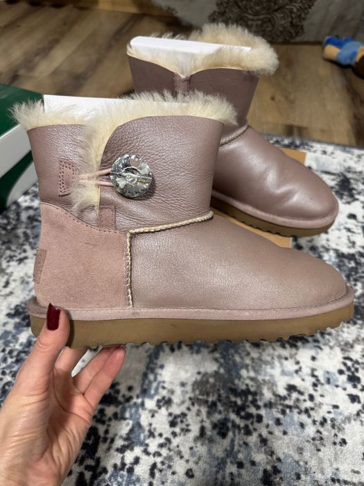 Натуральні уггі на овчині 26 см устілка