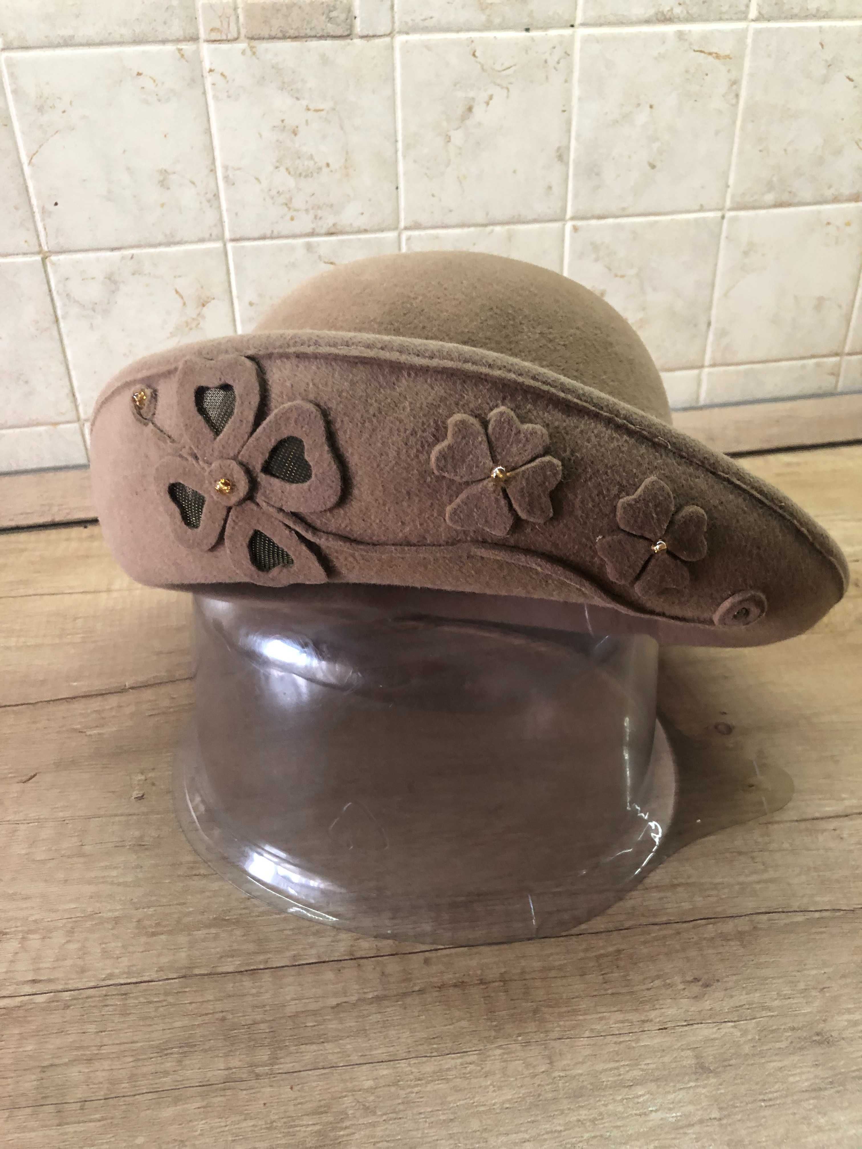 Продам женскую  шляпу фетровую( велюровую )  Чехия  (TONAK)