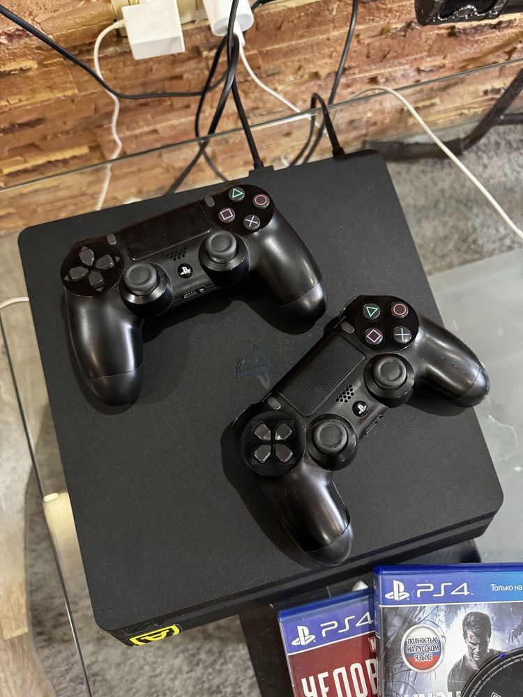 playstation 4 ps4 slim 1tb с 2 геймпадами + игры