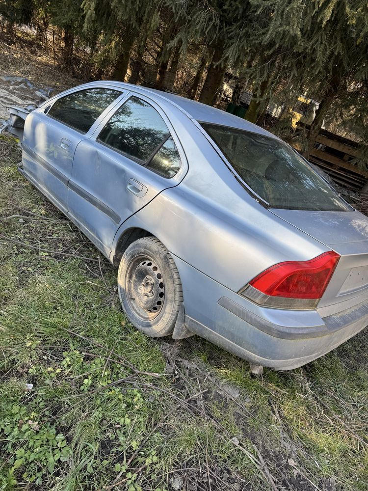 Czesci do Volvo s60/v70 blacharskie i inne
