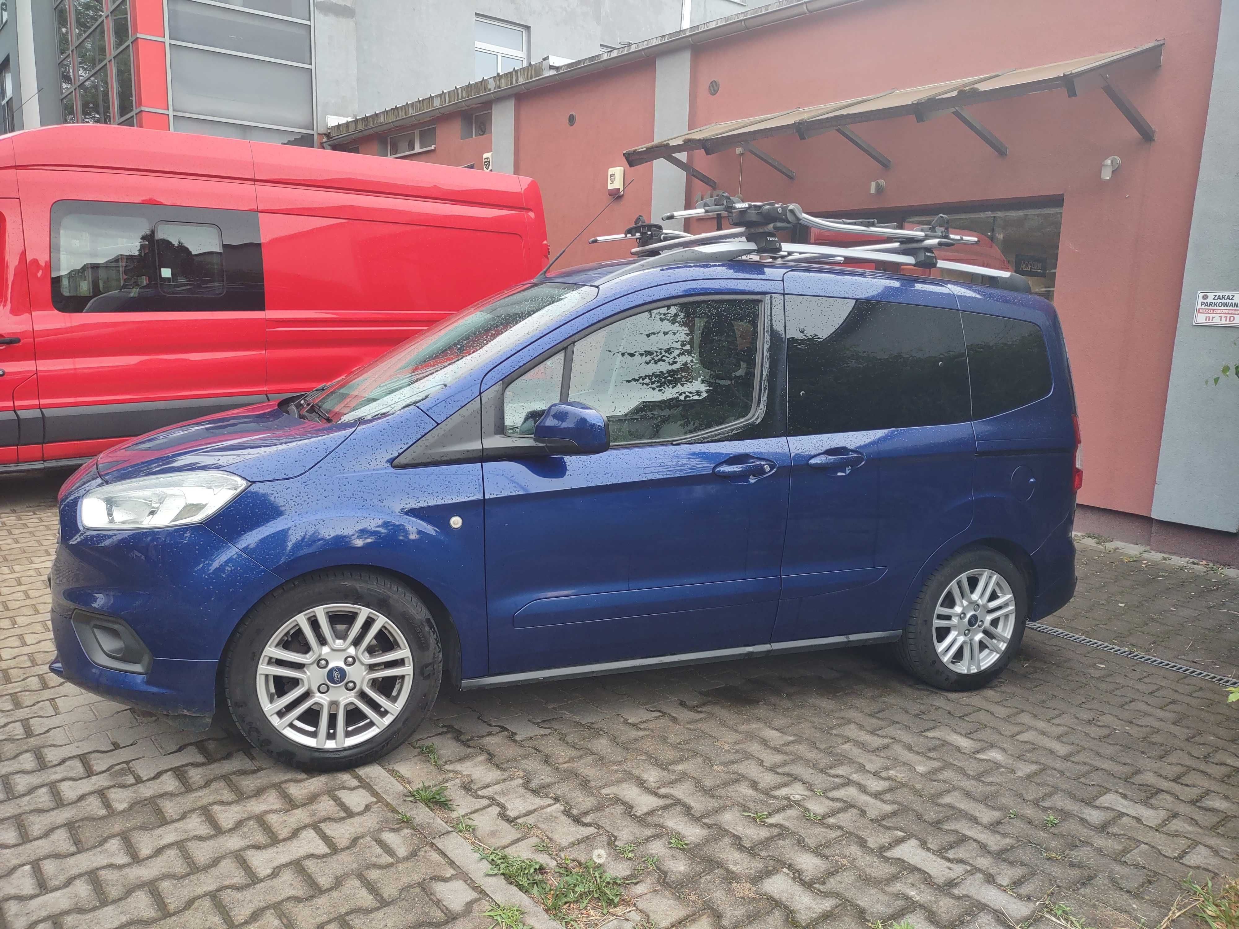 sprzedam samochód ford tourneo courier