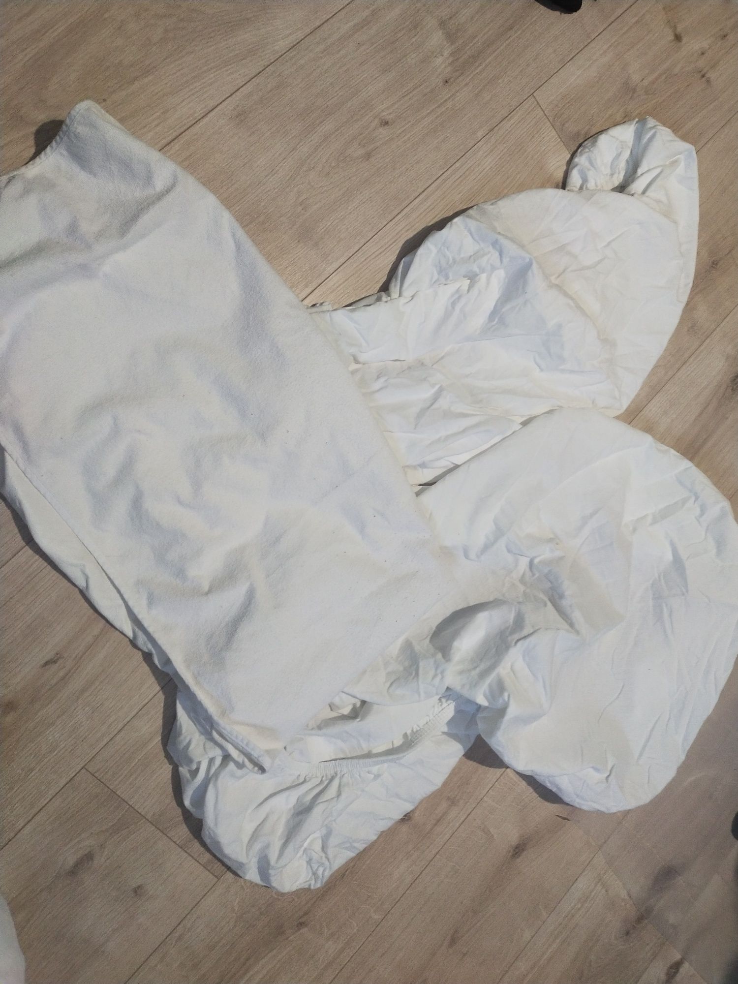 2 prześcieradła na łóżko dziecięce + pokrowiec 60x120